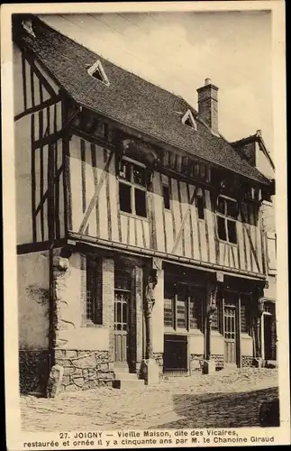 Ak Joigny Yonne, Vieille Maison, dite des Vicaires, Fachwerkhaus