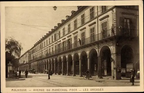 Ak Mulhouse Mülhausen Elsass Haut Rhin, Avenue du Maréchal Foch, les Arcades