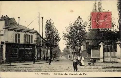 Ak Rueil Malmaison Hauts de Seine, Avenue du Chemin de Fer