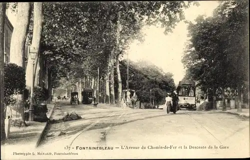 Ak Fontainebleau Seine et Marne, L'Avenue du Chemin de Fer et la Descente de la Gare
