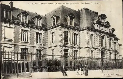 Ak Paris XV., Etablissement de Chimie et Biologie Pasteur, Rue Dutot