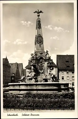 Ak Schwabach in Mittelfranken Bayern, Schöner Brunnen