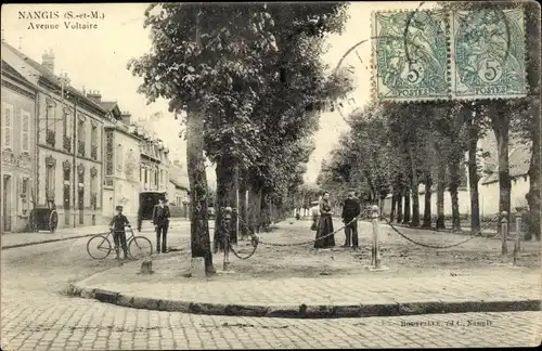 Ak Nangis Seine et Marne, Avenue Voltaire