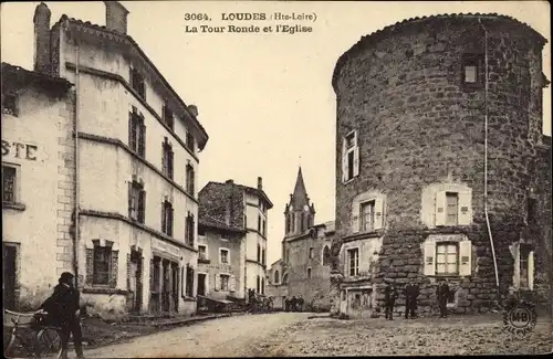 Ak Loudes Haute Loire, La Tour Ronde et 'Eglise