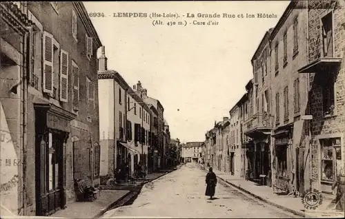 Ak Lempdes Haute Loire, La Grande Rue et les Hotels