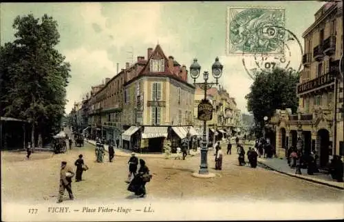 Ak Vichy Allier, Place Victor Hugo