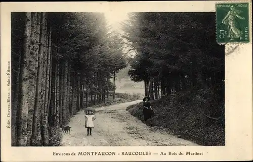 Ak Montfaucon Raucoules Haute Loire, Au Bois du Martinet, petite fille, chien