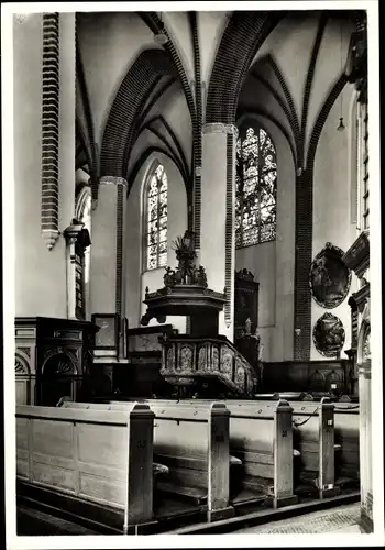 Foto Ak Hamburg, Jakobikirche, Schrägblick durch die Schiffe auf die Kanzel
