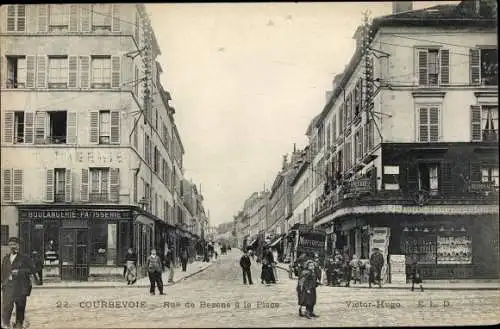 Ak Courbevoie Hauts de Seine, Rue de Bezons à la Place