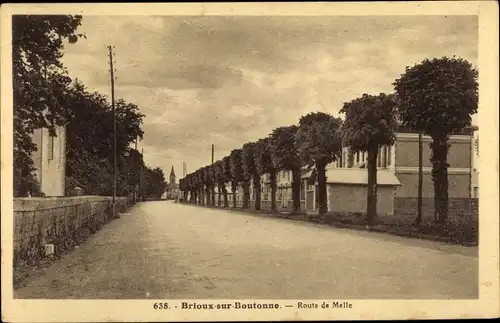 Ak Brioux sur Boutonne Deux Sèvres, Route de Melle