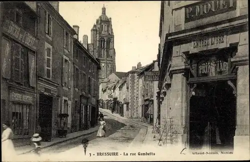Ak Bressuire Deux Sèvres, La Rue Gambetta