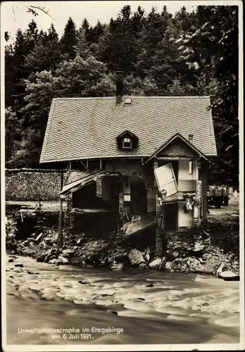 Ak Antonsthal Breitenbrunn im Erzgebirge, Unwetterkatastrophe 6. Juli 1931, zerstörtes Haus am Ufer