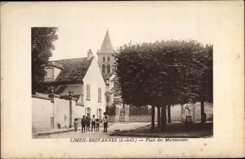 Ak Limeil Brévannes Val de Marne, Place des Marronniers, Kirchturm
