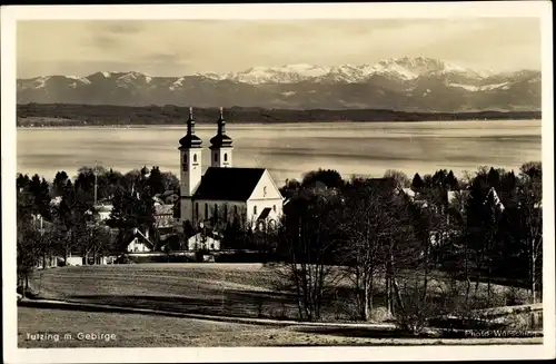 Ak Tutzing in Oberbayern, Kirche mit Umgebung