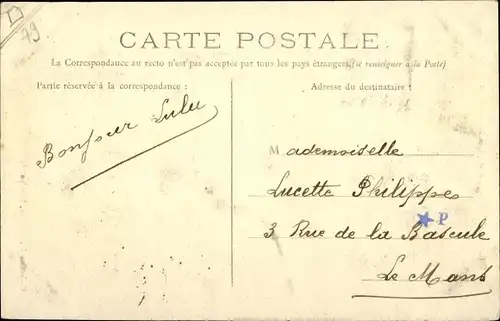 Ak Bressuire Deux Sèvres, Église et Place Notre Dame