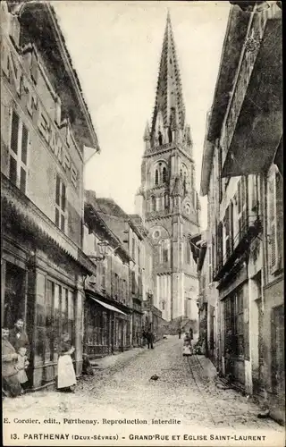 Ak Parthenay Deux Sèvres, Grand Rue et Église Saint Laurent