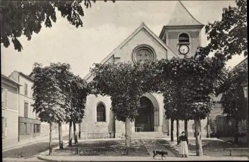 Ak Chennevieres Val de Marne, L'Eglise, Kirche, Frau, Hund