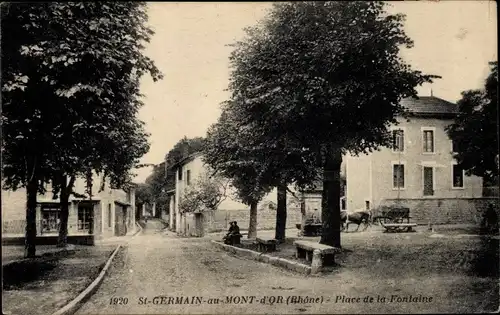 Ak St. Germain au Mont d'Or Rhône, Place de la Fontaine