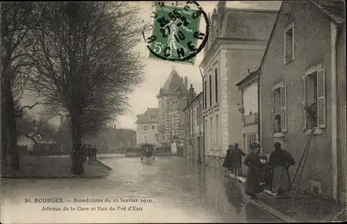 Ak Bourges Cher, Inondations du 1910, Avenue de la Gare et Rue du Pré d'Eau