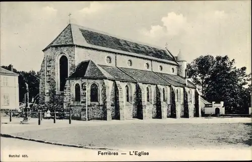 Ak Ferrières Seine et Marne, L'Église