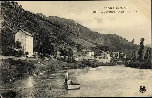 Ak Les Vignes Lozère, L'Hôtel Parisien