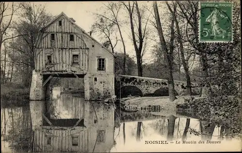 Ak Noisiel Seine et Marne, Le Moulin des Douves