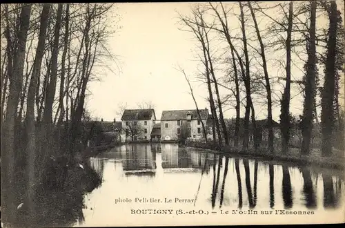 Ak Boutigny Essonne, Le Moulin sur l'Essonnes, Flusspartie