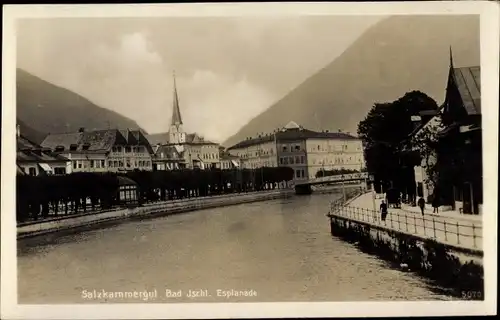 Ak Bad Ischl in Oberösterreich, Esplanade, Kirchturm, Häuser