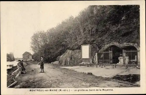 Ak Montreuil Maine et Loire, La Grotte au bord de la Mayenne