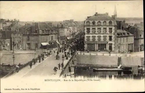 Ak Montlucon Allier, Rue de la Republique, Ville Gozet, Cafe du Pont