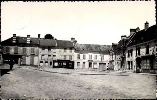 Ak Vic Aisne, Place de l'Hôtel de Ville