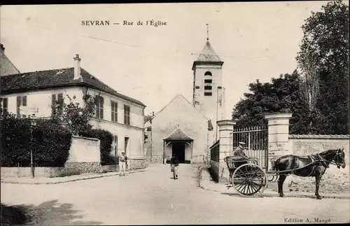 Ak Sevran Seine Saint Denis, Rue de l'Eglise, caleche, cheval