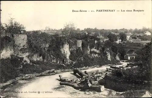 Ak Parthenay Deux Sèvres, Vieux Remparts