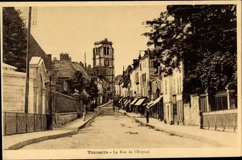 Ak Tonnerre Yonne, La Rue de l'Hopital, Eglise