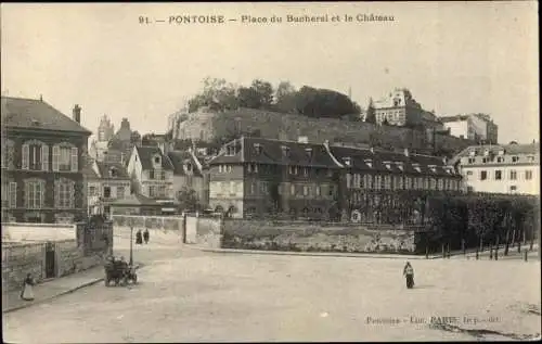 Ak Pontoise Val d'Oise, Place du Bucherel et le Chateau