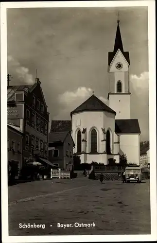 Ak Schönberg in Bayern, Kirche, Ortspartie