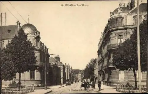 Ak Sedan Ardennes, Rue Thiers