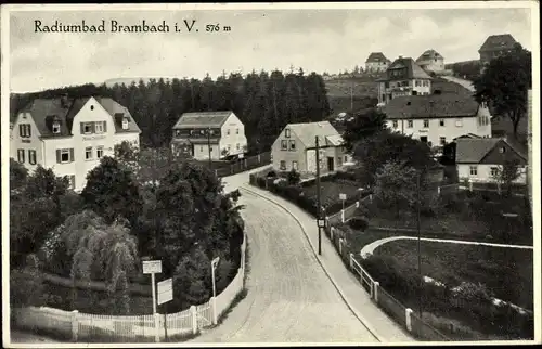 Ak Bad Brambach im Vogtland, Straßenpartie
