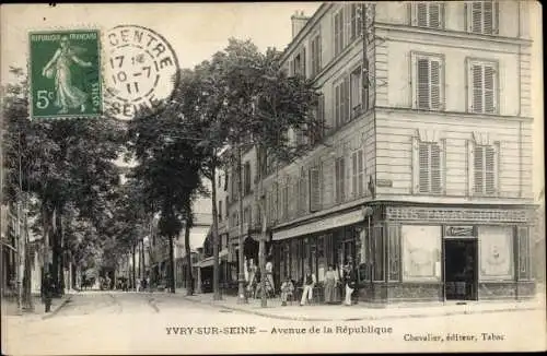 Ak Ivry sur Seine Val de Marne, Avenue de la République