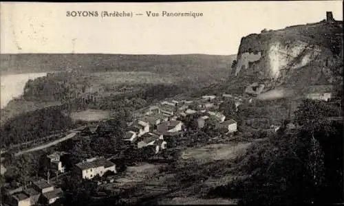 Ak Soyons Ardèche, Vue Panoramique, Blick auf den Ort, Ruine