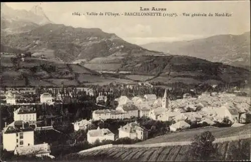 Ak Barcelonnette Alpes de Haute Provence, Vue générale du Nord Est