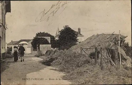 Ak Saint Fargeau Yonne, Route de la Gare