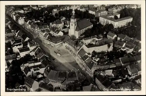 Ak Frankenberg an der Zschopau, Fliegeraufnahme des Stadtzentrums, Kirche, Marktplatz