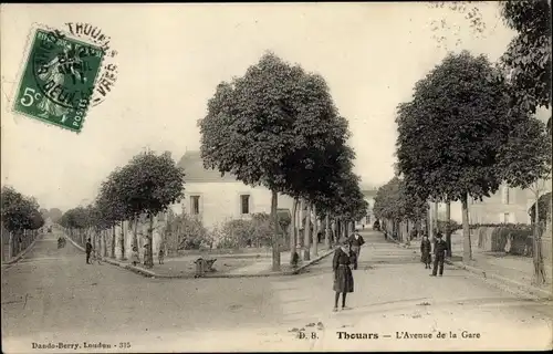 Ak Thouars Deux Sèvres, L'Avenue de la Gare