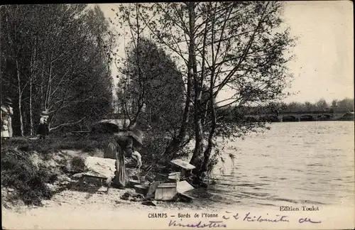 Ak Champs Yonne, Bords de l'Yonne