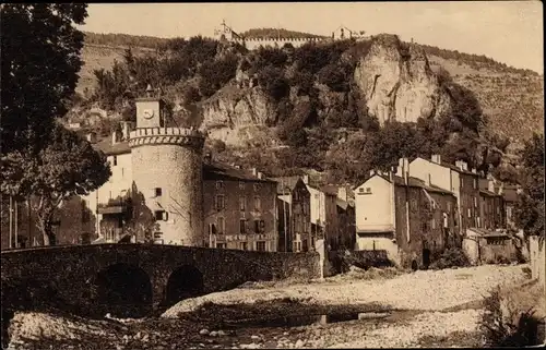 Ak Meyrueis Lozère, La Tour de l'Horloge et la Chapelle ND de Bonsecours