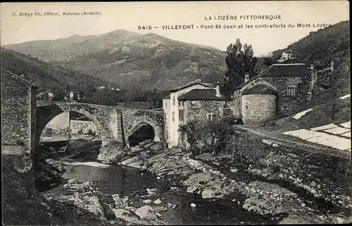 Ak Villefort Lozère, Pont St. Jean et les contreforts du Mont Lozère