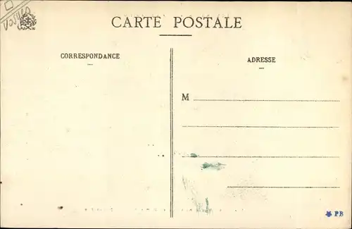 Ak Bussang Lothringen Vosges, Place de l'Hotel de Ville et Route vers la Frontiere