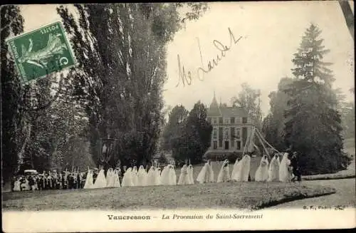 Ak Vaucresson Hauts de Seine, Procession du Saint Sacrement