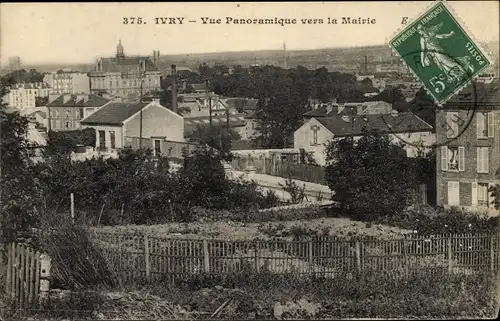 Ak Ivry Val-de-Marne, Vue panoramique vers la Mairie